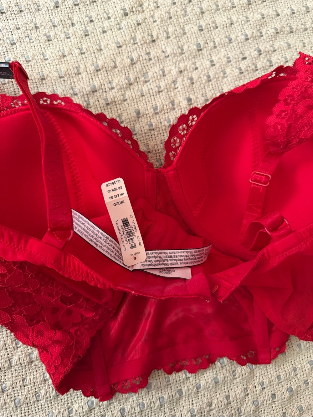 Victoria's Secret Red Lace Push-Up Bra with Lace Trim